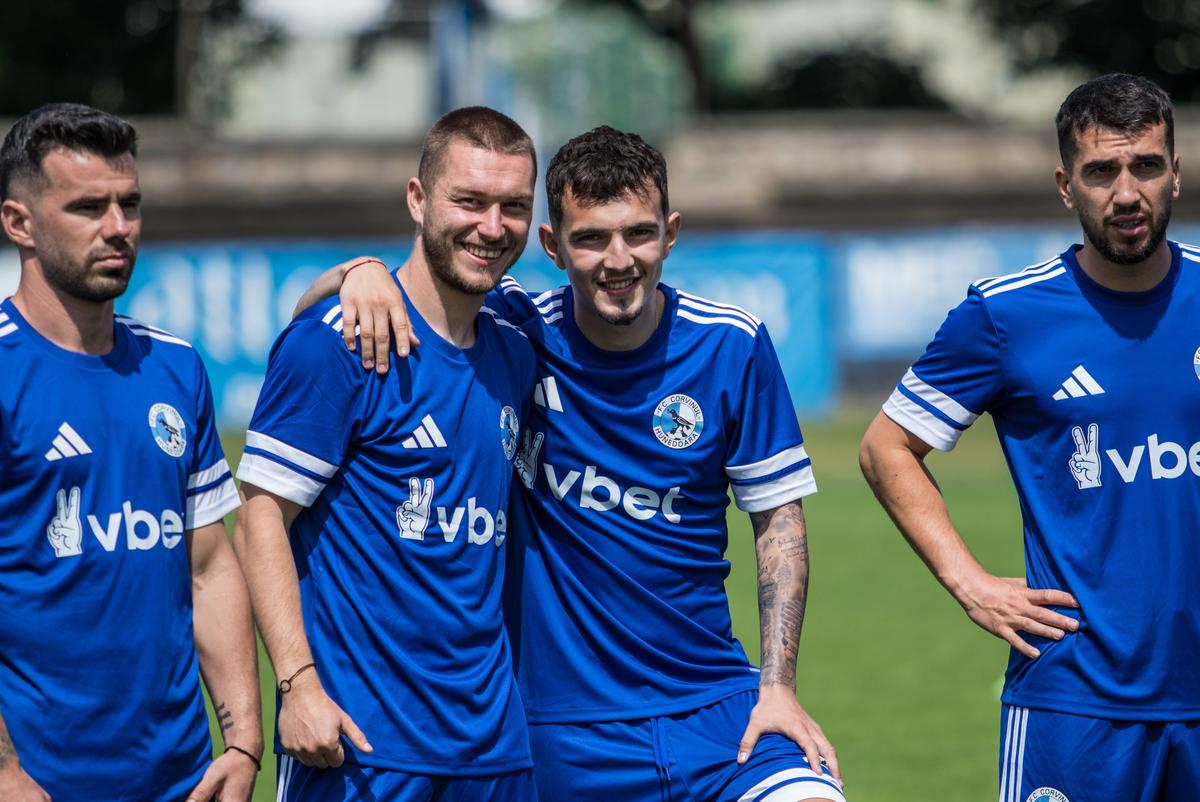 Despărțire în prag de Superliga » Corvinul l-a pus pe liber după 3 ani!