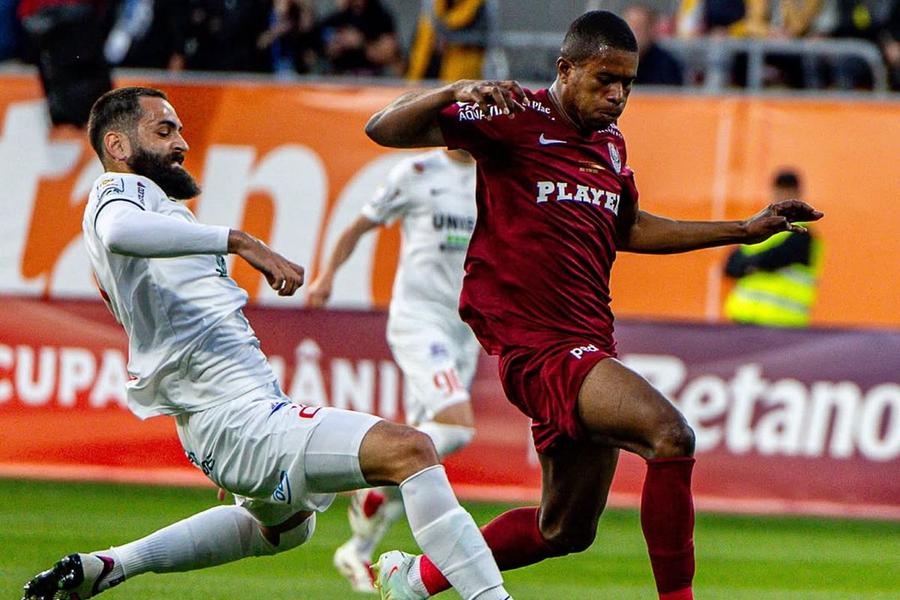 Mohammed Kamara / Foto: Instagram Rapid deschide mercato cu un transfer riscant » Stau cu emoții că ar putea să nu treacă vizita medicală!