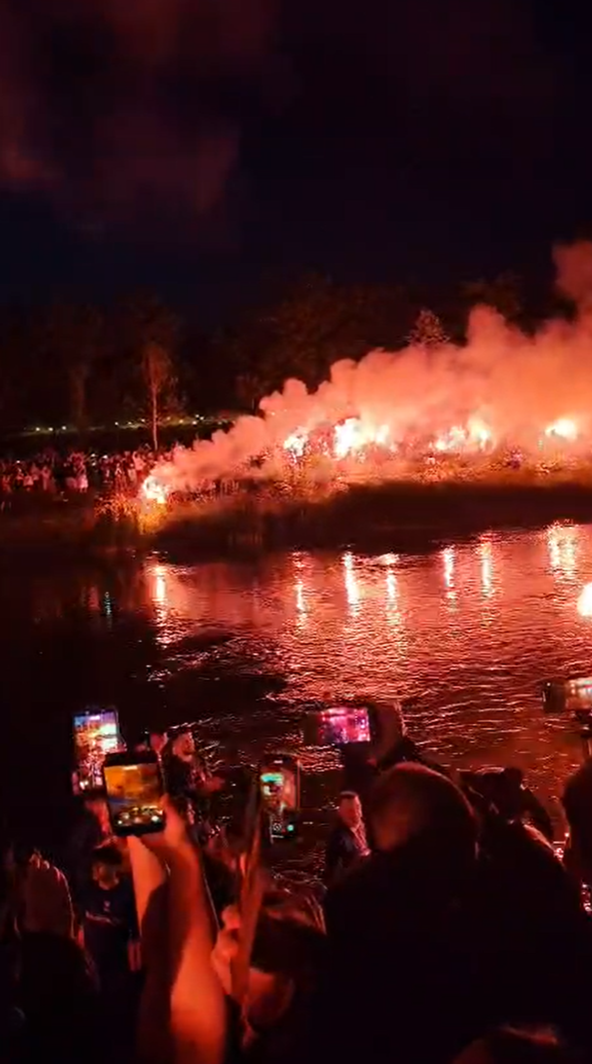 Toți la apă, inclusiv Winny! Așa se sărbătorește al șaselea titlu de campioană! » Imagini unice în România