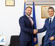 Un avion va purta numele lui Mircea Lucescu