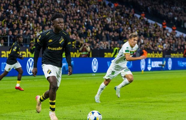 Se anunță telenovela verii! 3 echipe din Premier League se bat pe necunoscutul cotat la 500.000 de euro și aruncă sume exorbitante