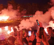 Jucătorii de la U-BT Cluj Napoca au sărbătorit al șaselea titlu cu „tradiționala” baie în Someș