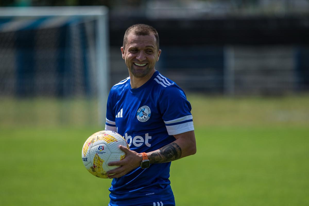 Despărțire în prag de Superliga » Corvinul l-a pus pe liber după 3 ani!