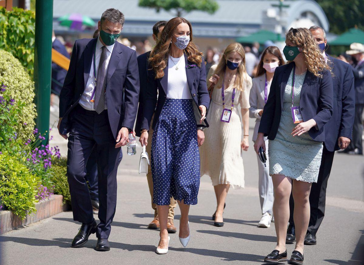 Splendoare în iarbă, parfum de istorie. Și căpșune. Kate Middleton, apariție de prestigiu la Wimbledon