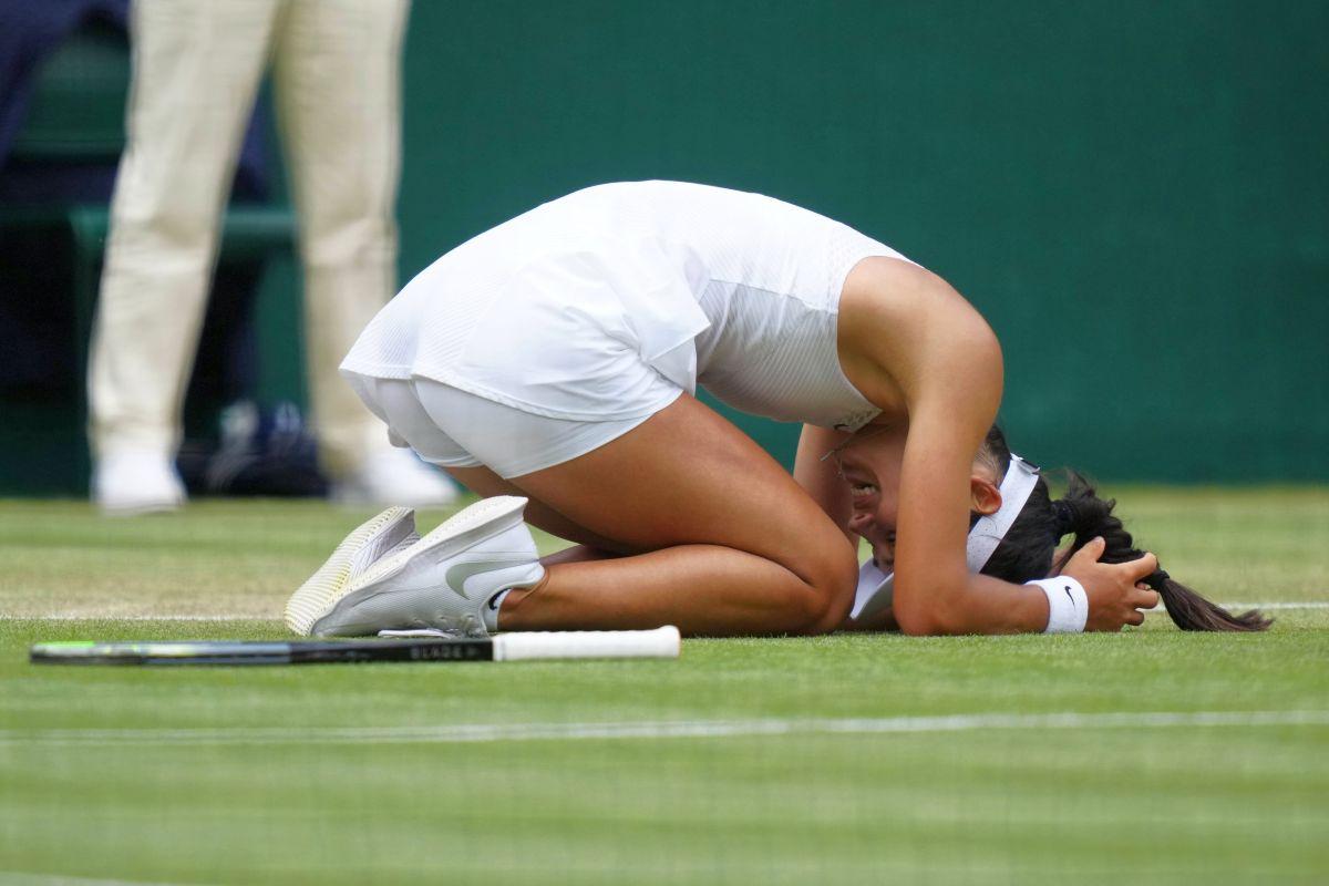 Sorana Cîrstea - Emma Răducanu 3-6, 5-7, în turul 3 la Wimbledon » Majoratul Emmei: puștoaica de 18 ani din Anglia a prins o zi incredibilă