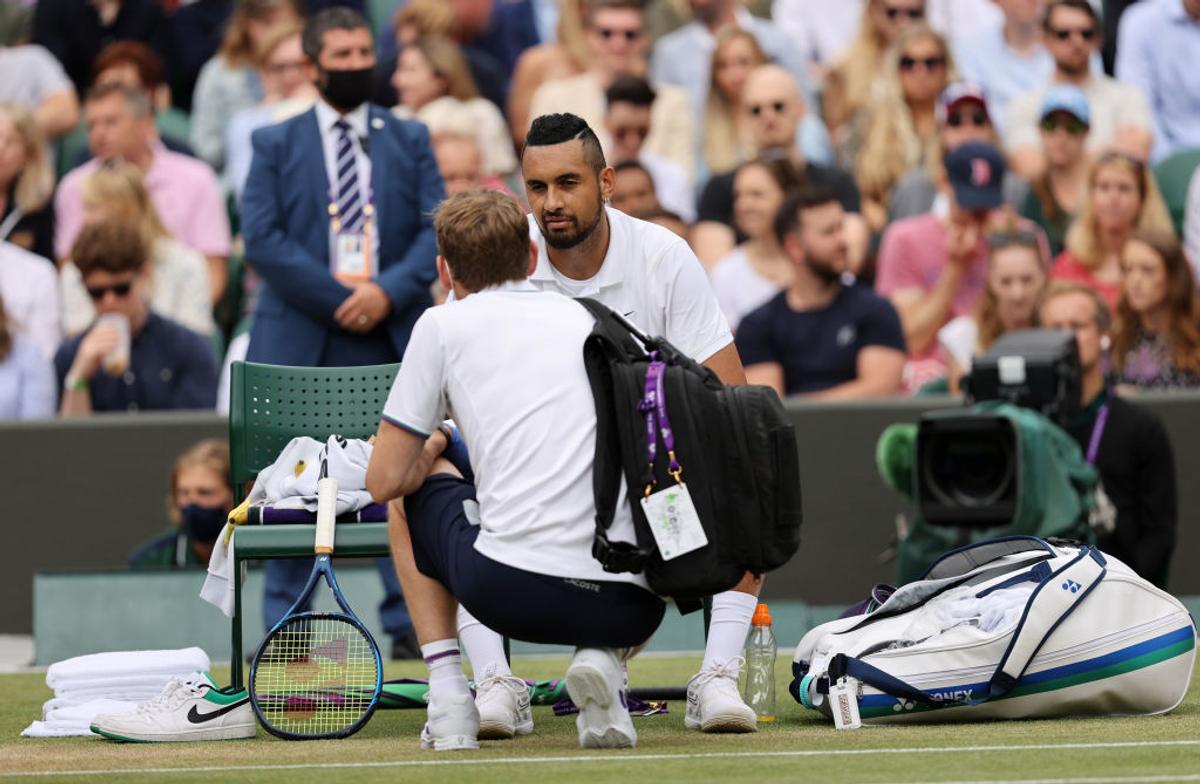 Și când se retrage, o face cu stil! Nick Kyrgios, one-man show la Wimbledon: „Arată mai bine decât mine”
