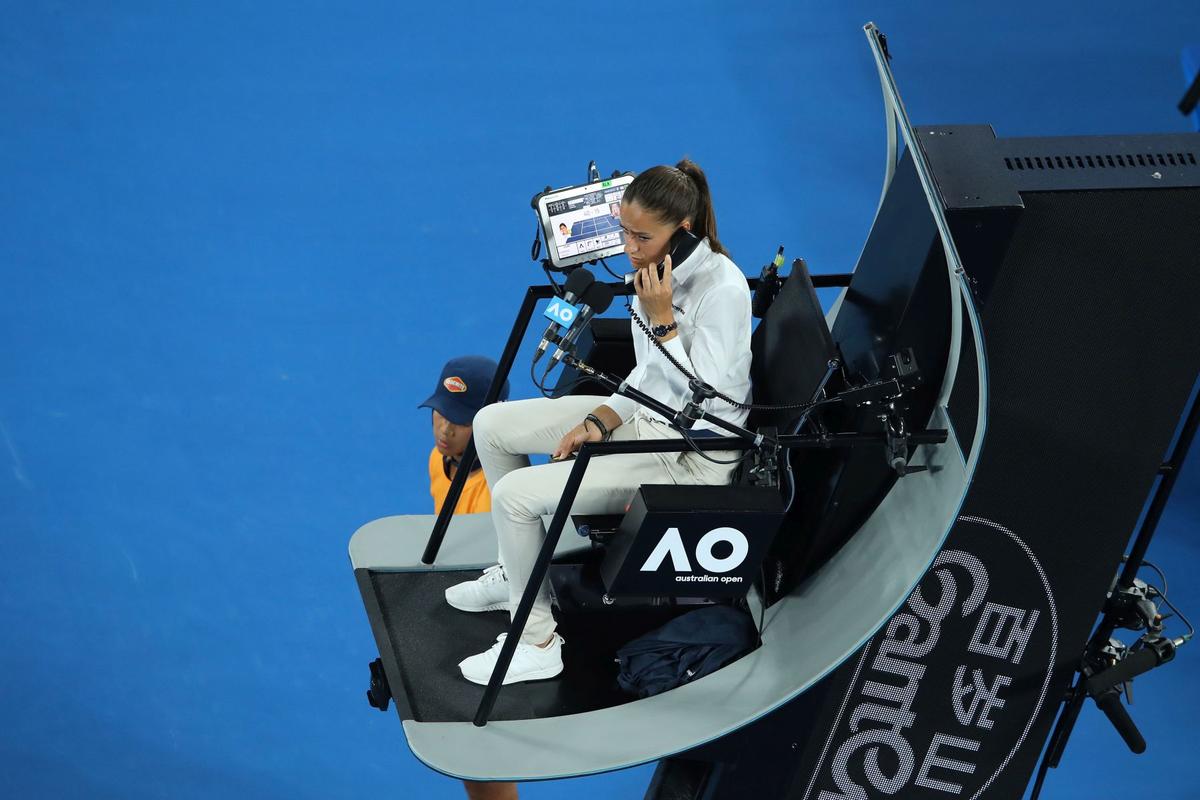 Arbitra Marijana Veljovic a atras toate privirile la turneul Țiriac Open de la București