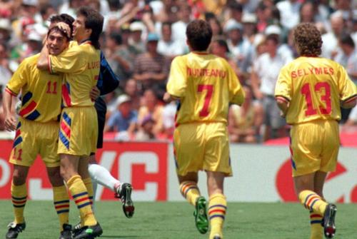 Dorinel Munteanu a fost integralist în România - Argentina 3-2 / Sursă foto: Arhivă Gazeta Sporturilor