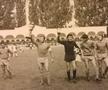 Jucătorii le-au prezentat trofeul fanilor (foto: arhiva GSP)