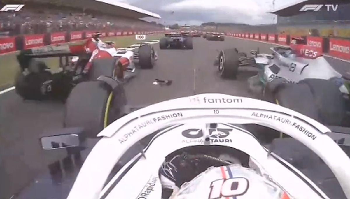 Formula 1 - Accident Silverstone, Russell - Zhou