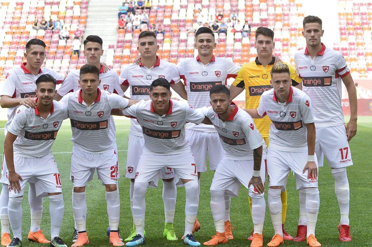 „Mi-am făcut curaj să scriu acest mesaj...” » Scrisoarea emoționantă a jucătorului alungat de Dinamo: „De ce nu am reușit? Aș răspunde în felul următor”