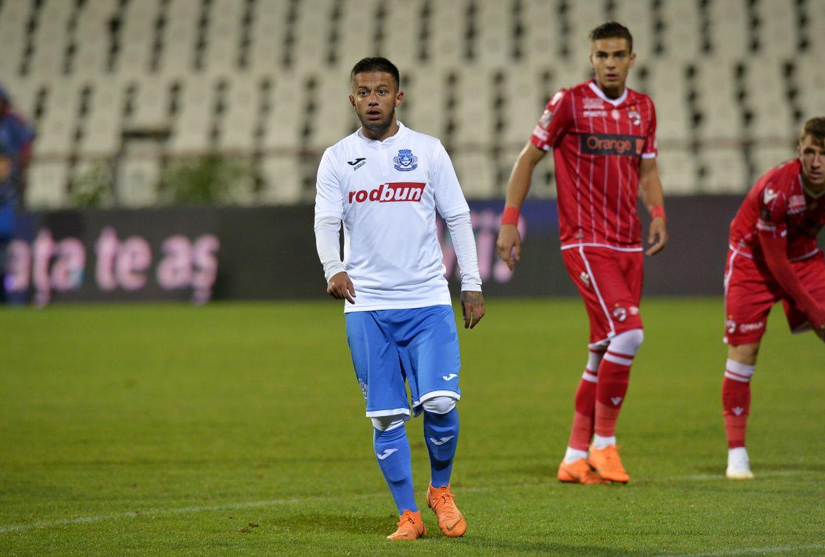 „Mi-am făcut curaj să scriu acest mesaj...” » Scrisoarea emoționantă a jucătorului alungat de Dinamo: „De ce nu am reușit? Aș răspunde în felul următor”