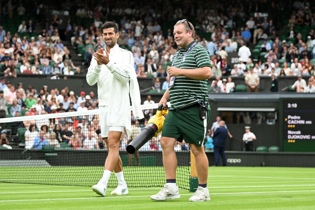 Novak Djokovic a trecut la munca de jos la Wimbledon » Gestul care a ridicat în picioare spectatorii
