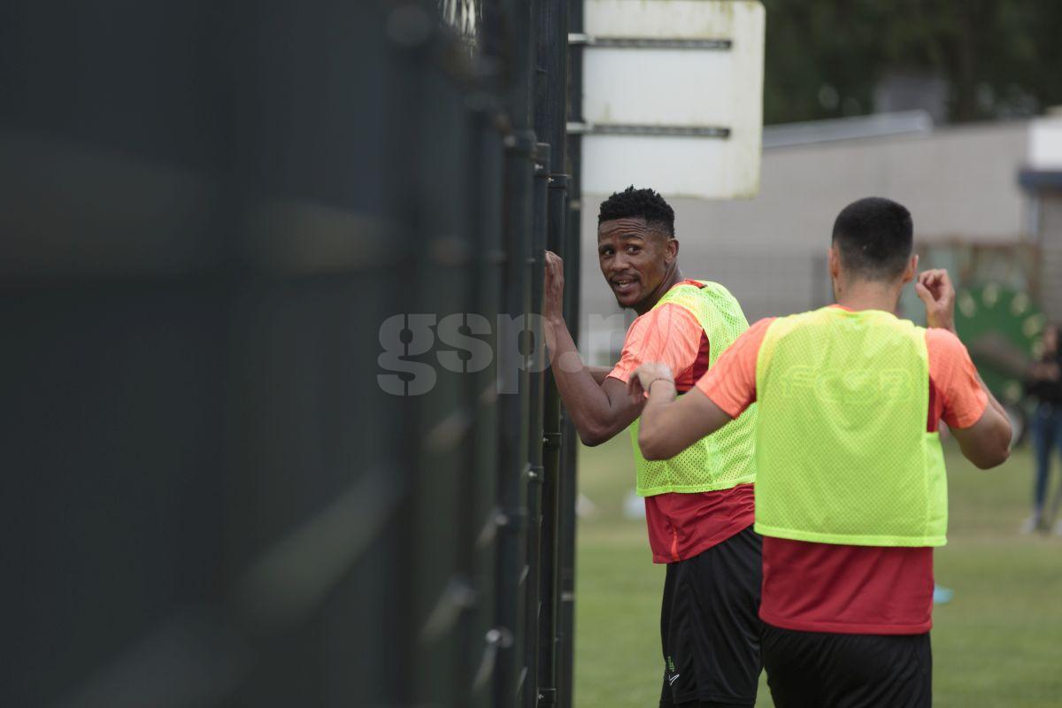 Siyabonga Ngezana la antrenamentul FCSB, 3 iulie