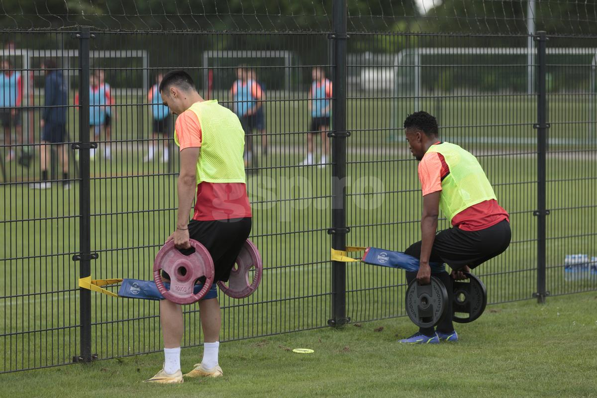 Filmare impresionantă din dronă, la cel mai tare exercițiu din antrenamentul FCSB: Ngezana vs Edjouma, duel „unu la unu”! Care a fost cea mai încinsă dispută