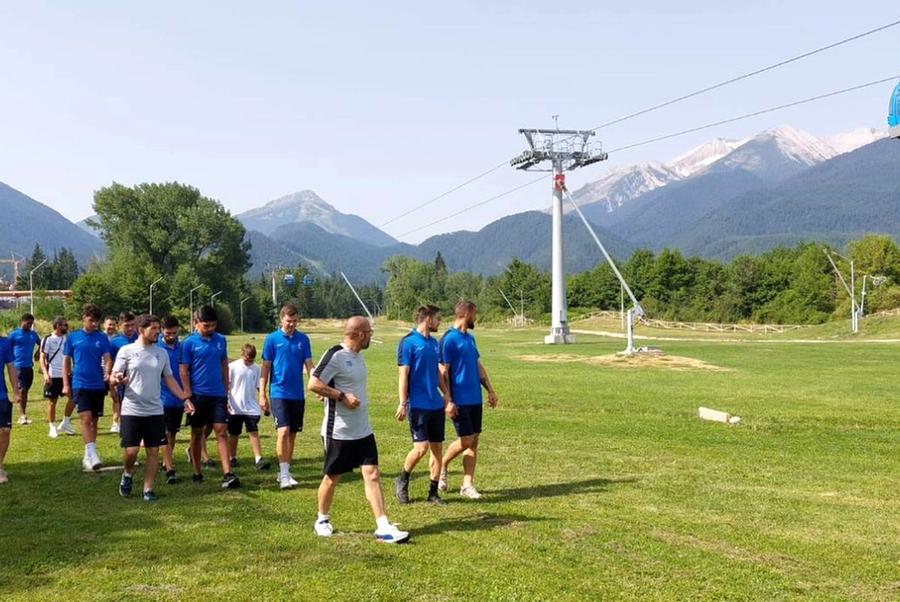 Politehnica Iași a încheiat miercuri al doilea cantonament al verii, din Bulgaria. Foto: Facebook @FC Politehnica Iasi Final de cantonament pentru Politehnica Iași. Moldovenii au încheiat stagiunea cu o remiză