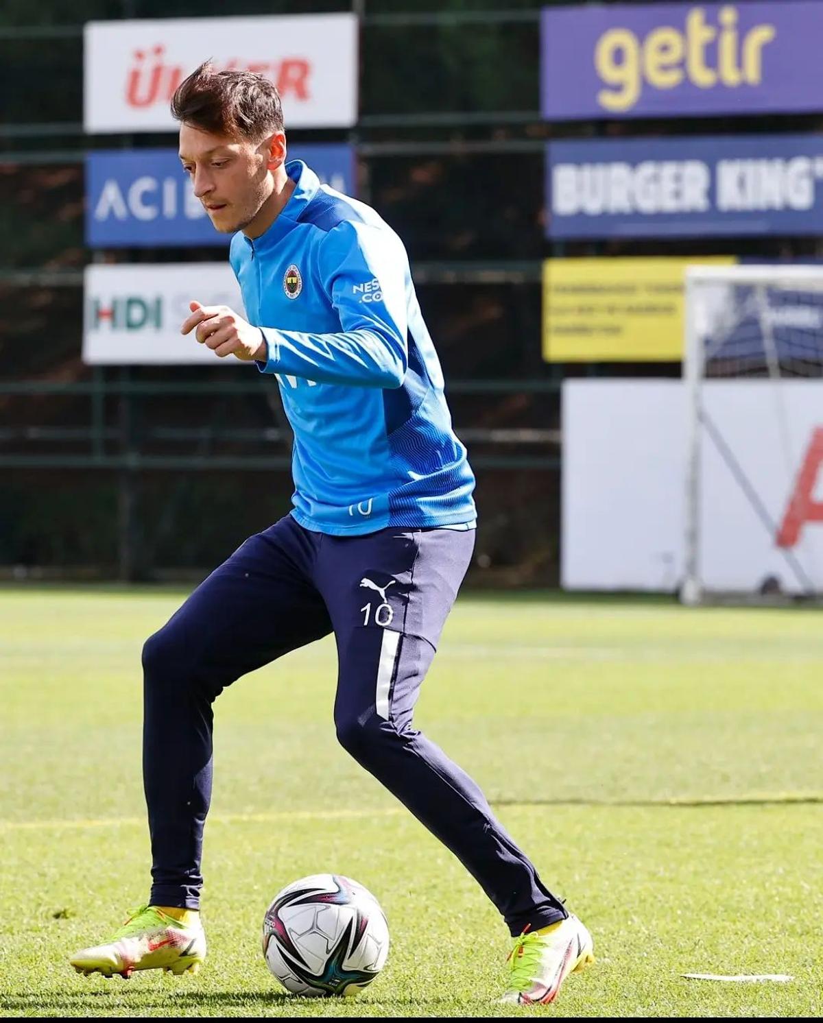 Transformarea lui Mesut Ozil