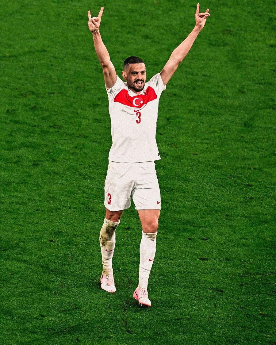 Fotografia postată de Merih Demiral pe „X” Eroul turcilor, bucurie scandaloasă! Gestul făcut are legătură cu extrema dreaptă » UEFA a deschis o anchetă