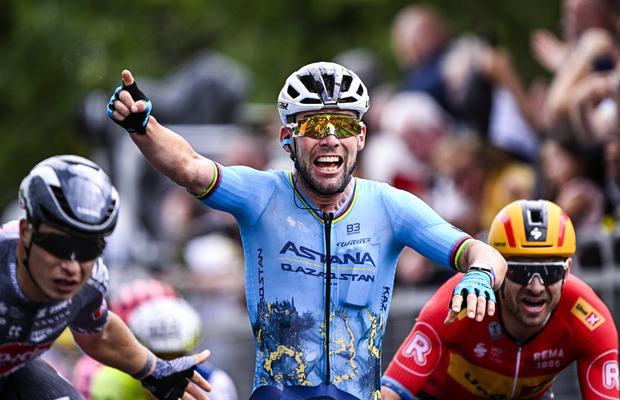 Mark Cavendish a bătut recordul inimaginabil al lui Eddy Merckx în Turul Franței! Un nou reper istoric, după 49 de ani!