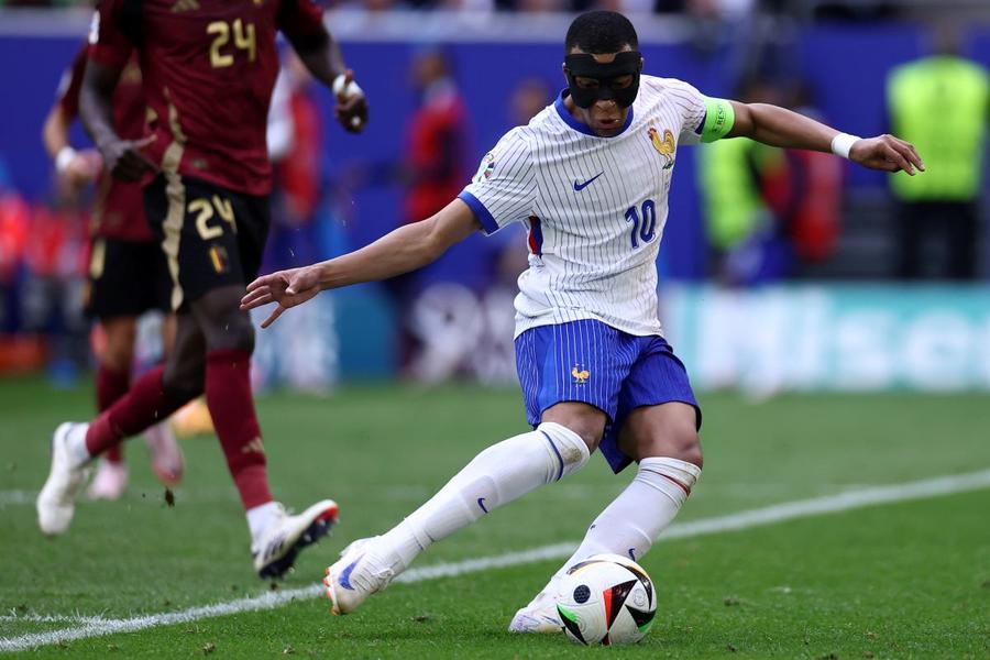 Cade după 15 ani recordul lui Cristiano Ronaldo? Ce-i pregătește Real Madrid lui Kylian Mbappe și când va fi prezentat oficial noul „galactic” pe „Bernabeu”!