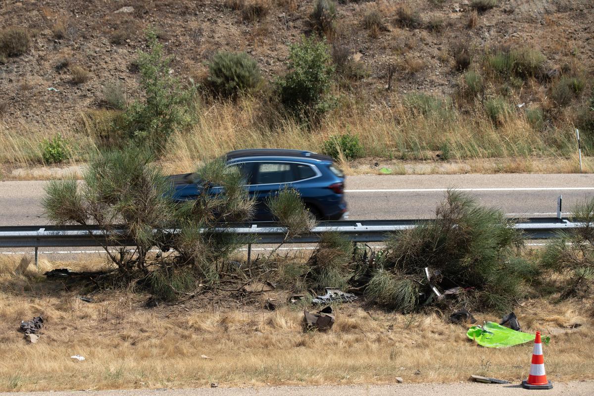 Primele concluzii ale poliției, în tragedia fraților Jota » Cu ce viteză ar fi condus și cine se afla la volan