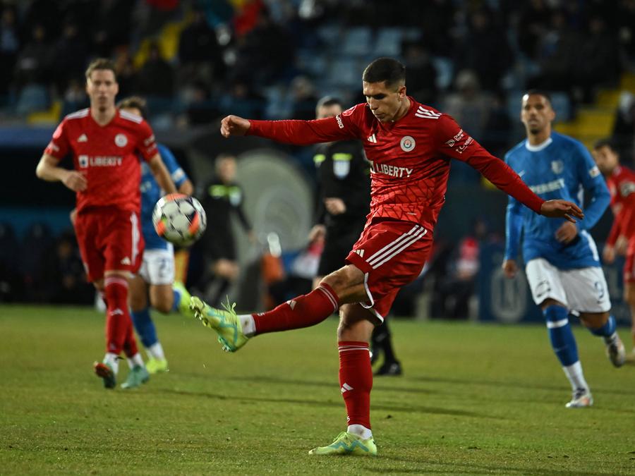 Transfer din Superliga la Universitatea Craiova! » Încă o prezentare inedită