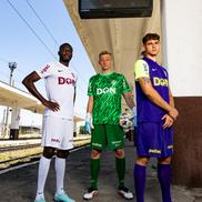 CFR Cluj și-a lansat noul echipament pentru sezonul 2025-2026. FOTO: Facebook @Fotbal Club CFR 1907 CLUJ