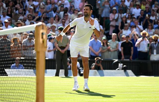 Novak Djokovic și-a explicat gesturile pe care le-a făcut la finalul partidei din turul al treilea de la Wimbledon: „Nu cred că a fost chiar extraordinar”
