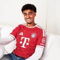 Nathaniel Brown, prezentat oficial la Bayern Munchen // foto: fcbayern.com