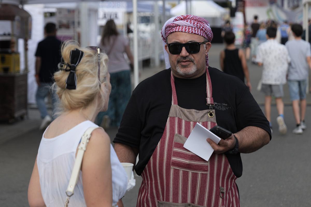 Kebab Arena! În absența fotbalului, turcii au pus stăpânire pe cel mai mare stadion al României