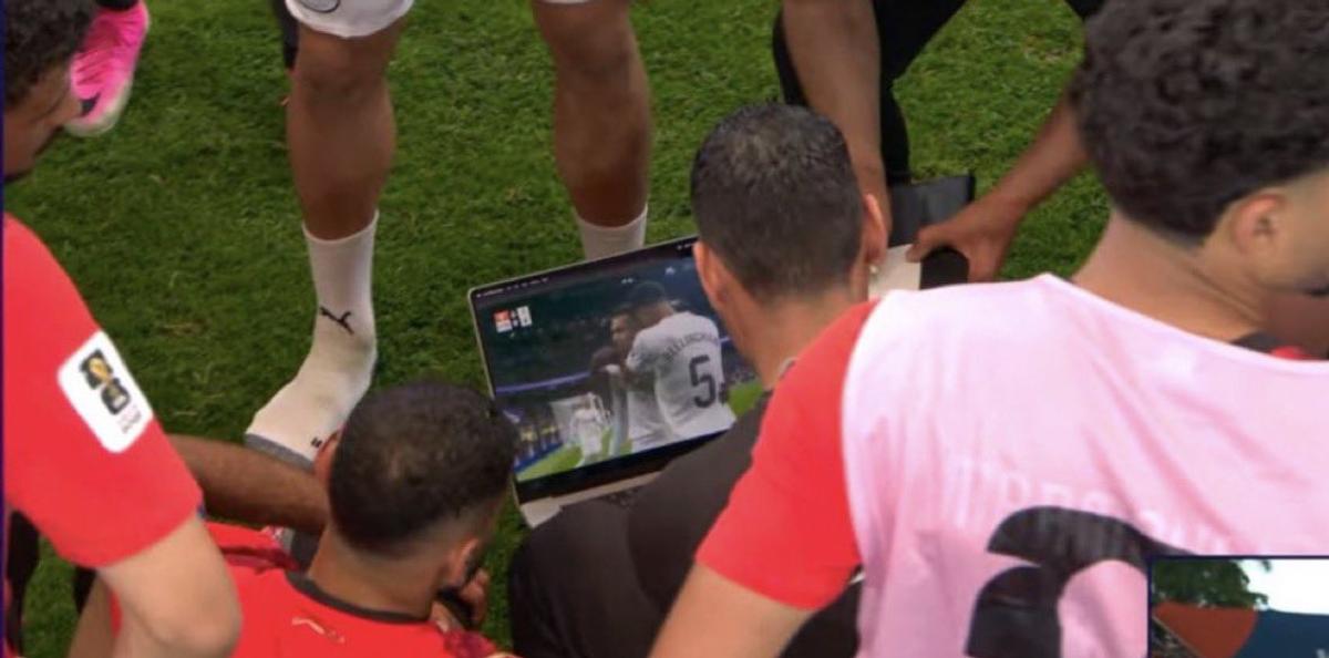 Mat Ryan, neinspirat la loviturile de departajare în Australia - Egipt. Cele mai tari meme-uri
