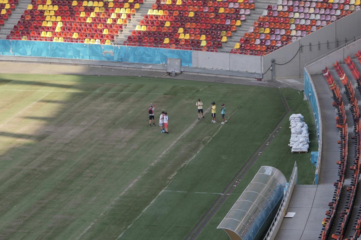Dezastru total pe Arena Națională! » Cel mai mare stadion al țării a fost inundat de furtună: lifturile sunt inundate și blocate, iar gazonul e distrus