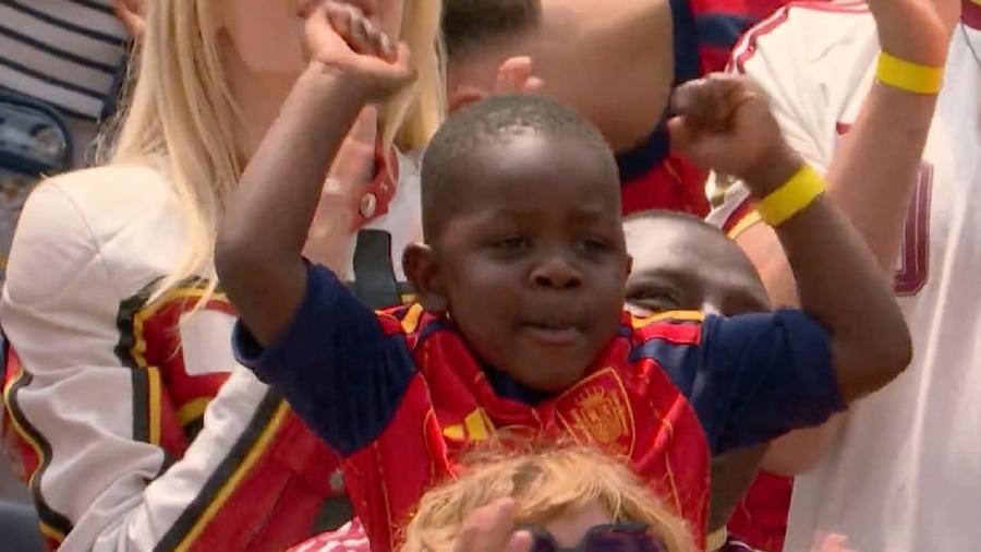 Lamine, ca niciodată: „Mă emoționează să-l văd pe fratele meu fericit. Este ca...”