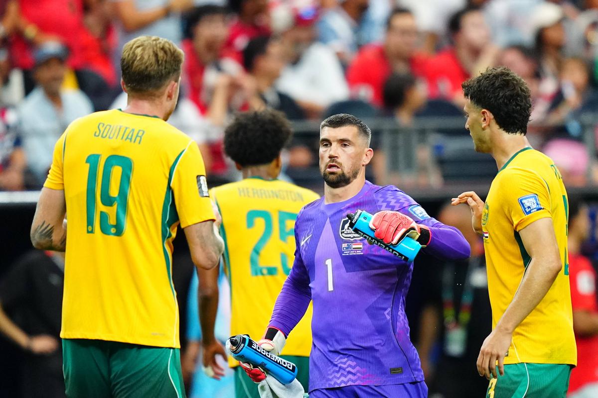 Mat Ryan, neinspirat la loviturile de departajare în Australia - Egipt. Cele mai tari meme-uri