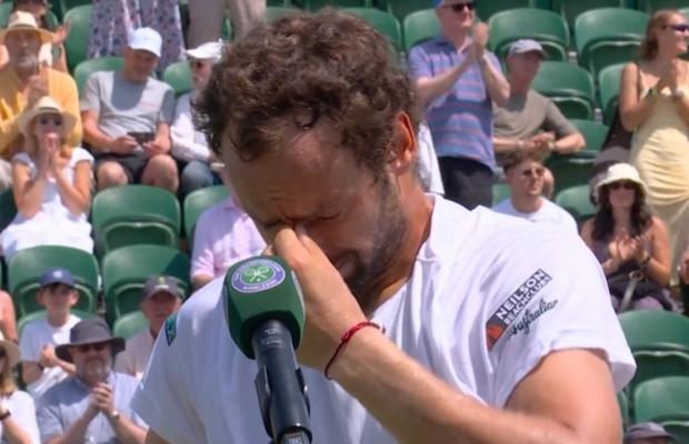 S-a transformat pe iarba de la Wimbledon! L-a eliminat și pe Joao Fonseca, apoi a izbucnit în lacrimi: „Nu știam dacă voi mai putea reveni”