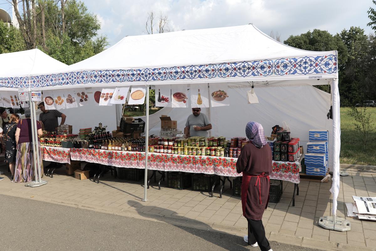 Kebab Arena! În absența fotbalului, turcii au pus stăpânire pe cel mai mare stadion al României