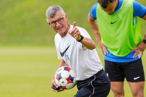 Ioan Ovidiu Sabău, antrenorul Farului Constanța // FOTO: Facebook @Farul Constanța