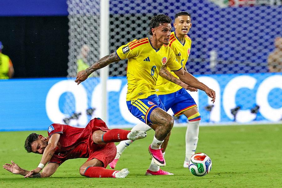 Columbia i-a dat mari bătăi de cap Portugaliei în grupe // foto: Imago Images Anunțul oficial al federației din Columbia după decepția de la Mondial » Ce se va întâmpla cu selecționerul Nestor Lorenzo