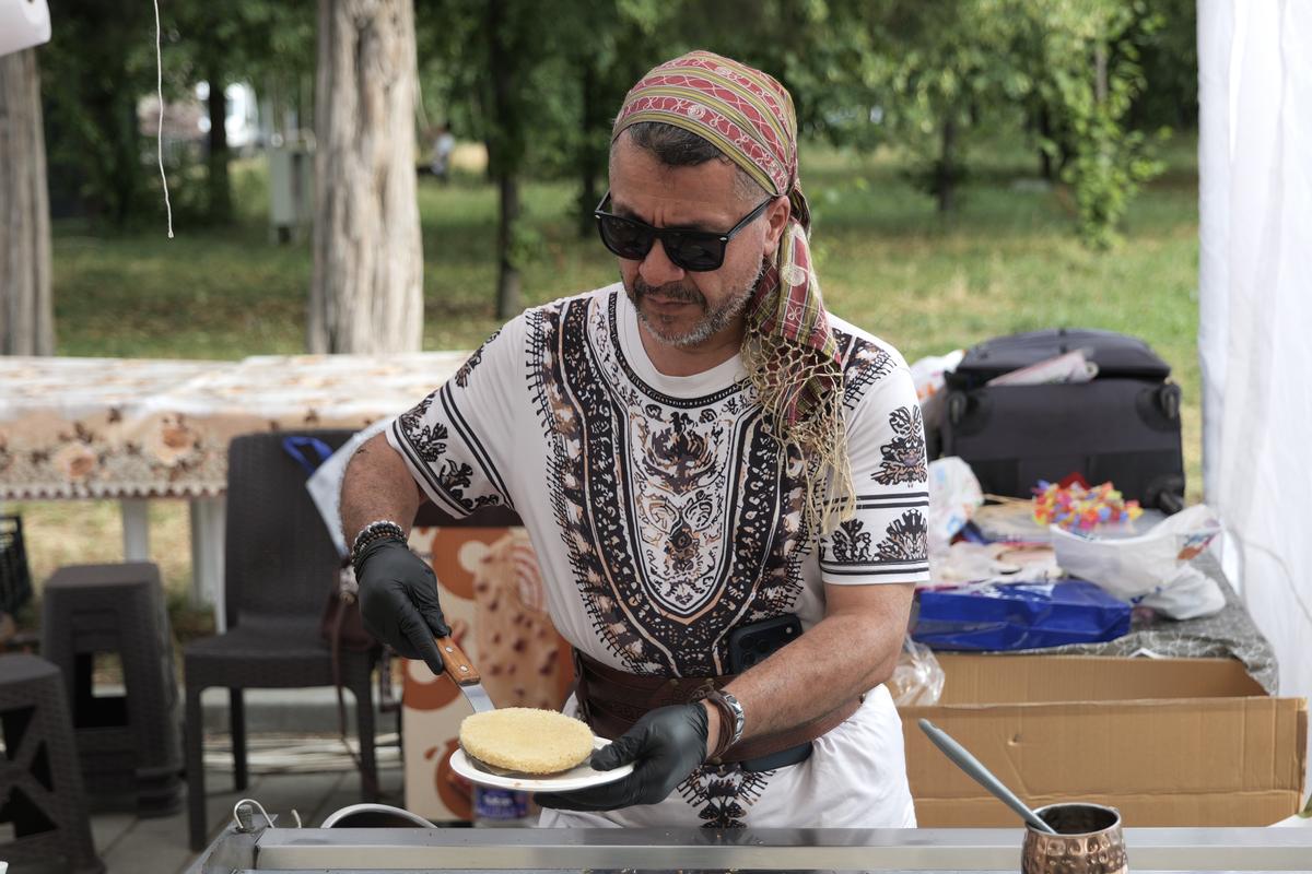 Kebab Arena! În absența fotbalului, turcii au pus stăpânire pe cel mai mare stadion al României
