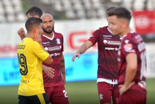 Rapid ar putea primi „interzis” la transferuri de fotbaliști străini