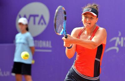 Revenire cu înfrângere » Irina Begu s-a înclinat în două seturi la Palermo