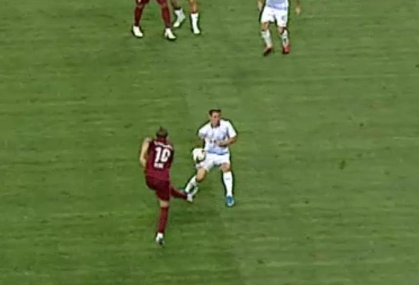 Faza celui de-al doilea presupus penalty în Craiova - CFR Cluj