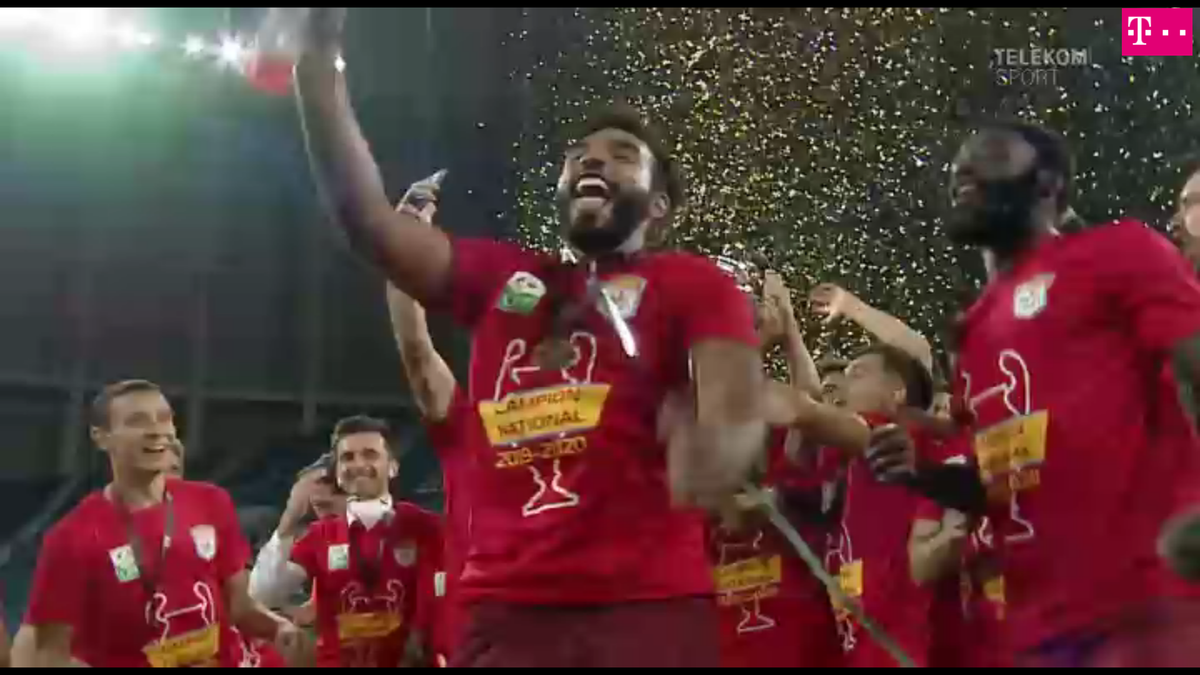 CFR Cluj. Răbufnire neașteptată în noaptea titlului! Starul campioanei anunță că vrea să plece: „Nu suntem plătiți din martie, e inadmisibil”