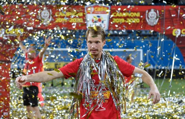 CFR Cluj, campioană! Giedrius Arlaukis și-a confirmat plecarea după ce a câștigat Liga 1+ Nu l-a uitat pe Dan Petrescu: „Așa se întâmplă când se întâlnesc doi nebuni!”
