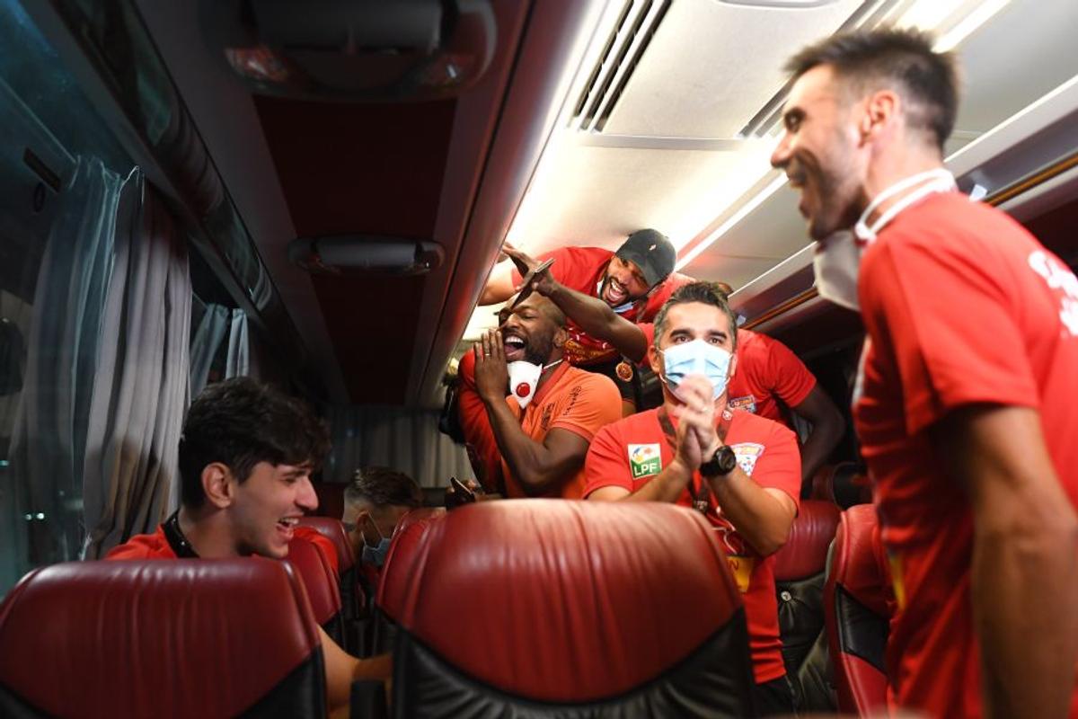 FOTO Imagini de senzație din autocarul lui CFR Cluj
