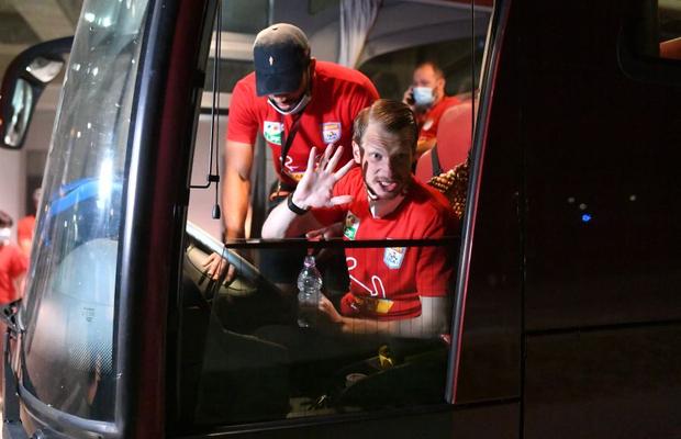 VIDEO + FOTO Mărturie spectaculoasă a unui campion de la CFR Cluj: „Cea mai slabă petrecere! În afară de beție nu mai știu nimic” + detalii inedite despre Petrescu