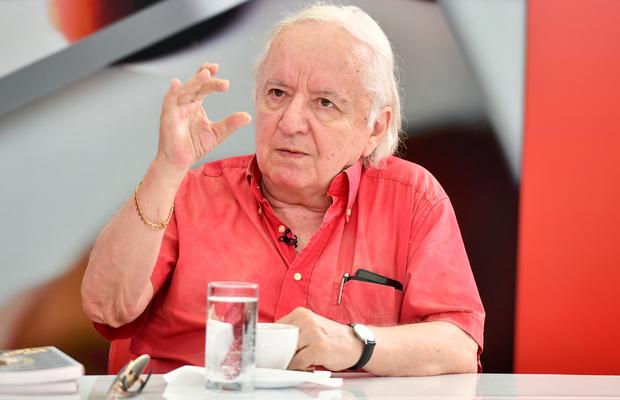 Marele Maestru Internațional la șah Florin Gheorghiu vine la o altfel de ediție a emisiunii „Prietenii lui Ovidiu”, miercuri, de la ora 20:00