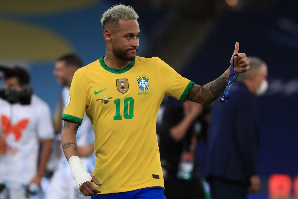 Francezii, îngrijorați de greutatea lui Neymar: cum a apărut în pozele din vacanță