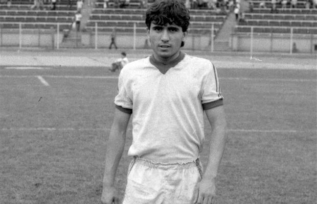 Gică Hagi, debut la 17 ani, 7 luni și 6 zile: „De fiecare dată când atingea mingea se vedea ce calitate tehnică are, ce personalitate puternică este. A șutat la poartă, a încercat să tragă echipa după el”