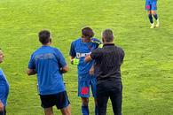 Banderolă prea mare pentru Tavi Popescu » Moment inedit în Dunajska Streda - FCSB